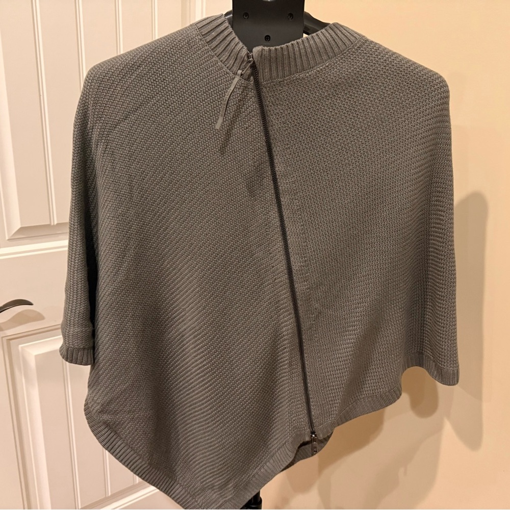Lululemon Athletica Charcoal Poncho
